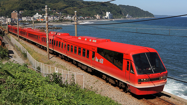 伊豆急2100系 地域プロモーション列車～Izukyu KINME Train～（3次車）